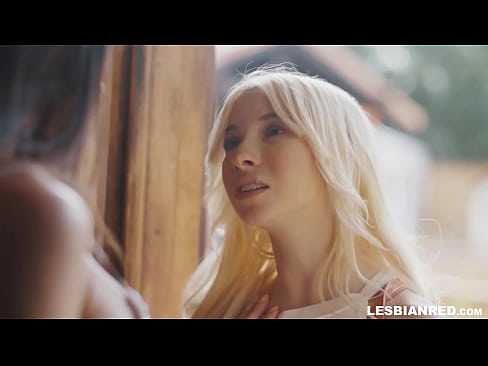 ❤️ Девојка се враќа дома неколку месеци подоцна и ја јаде пичката на маќеата ❤️❌ Ебате видео на mk.pinkporno.ru